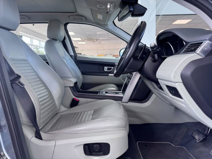 2025 Land Rover Discovery Sport