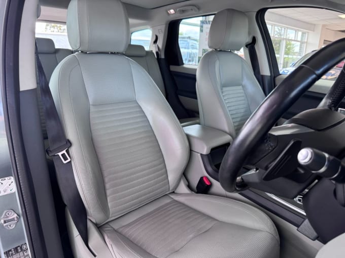 2025 Land Rover Discovery Sport