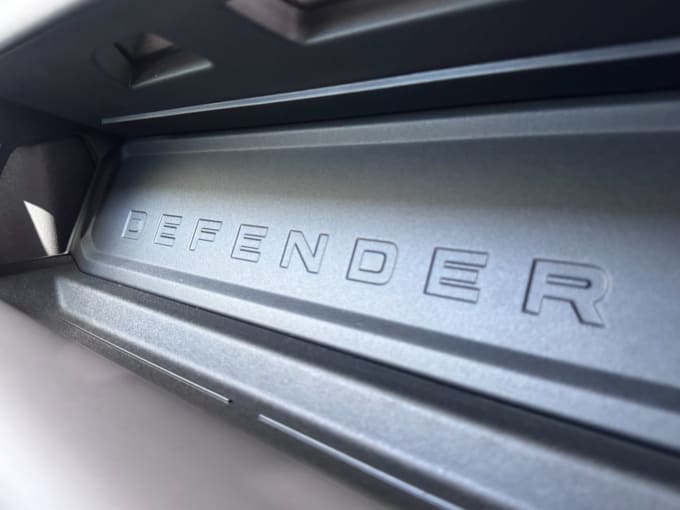 2025 Land Rover Defender