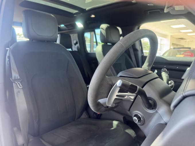 2025 Land Rover Defender