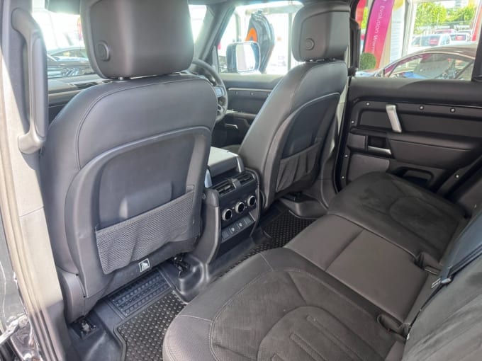 2025 Land Rover Defender