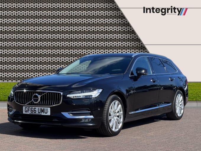2025 Volvo V90