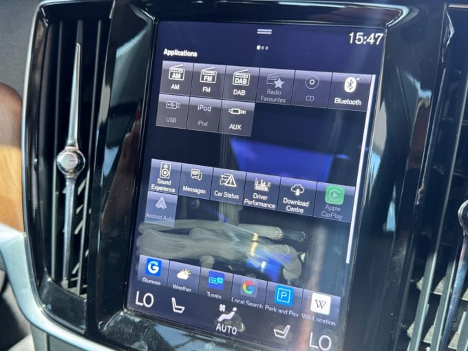2025 Volvo V90