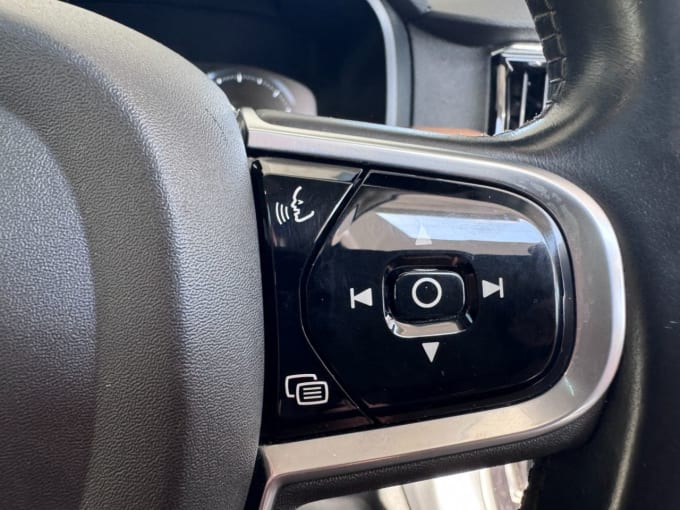 2025 Volvo V90