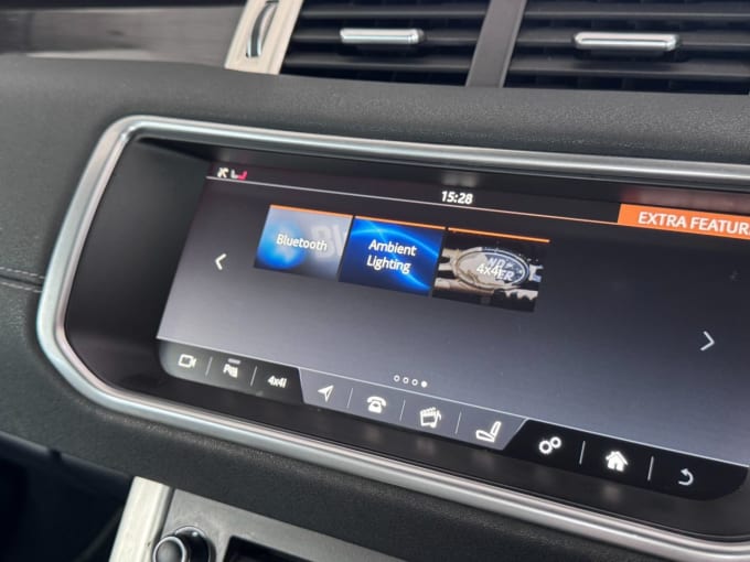 2025 Land Rover Range Rover Evoque