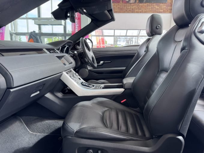 2025 Land Rover Range Rover Evoque