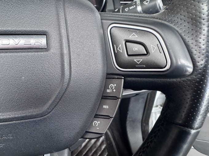 2025 Land Rover Range Rover Evoque