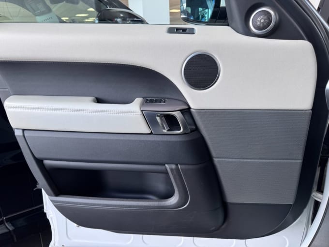 2025 Land Rover Range Rover Sport