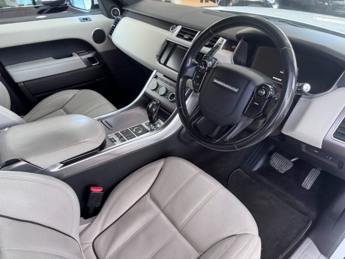 2025 Land Rover Range Rover Sport