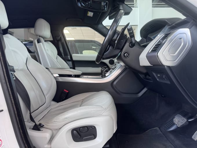 2025 Land Rover Range Rover Sport