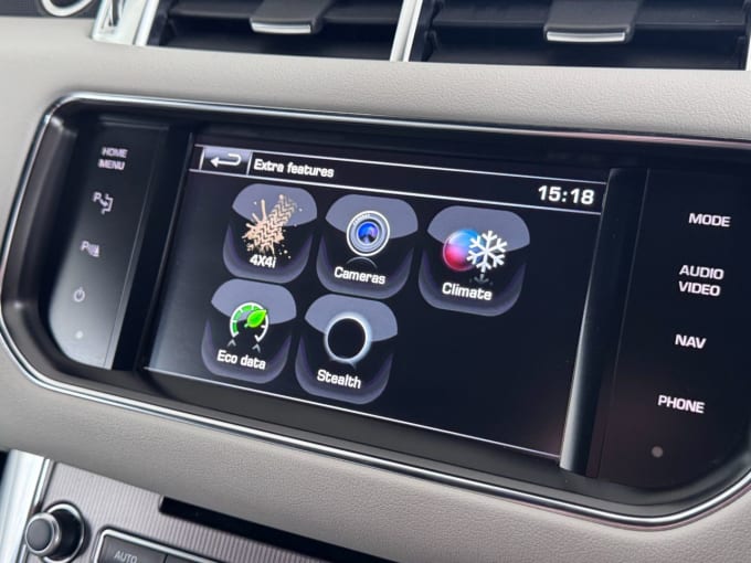 2025 Land Rover Range Rover Sport
