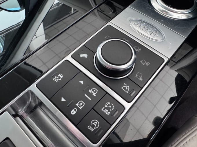 2025 Land Rover Discovery