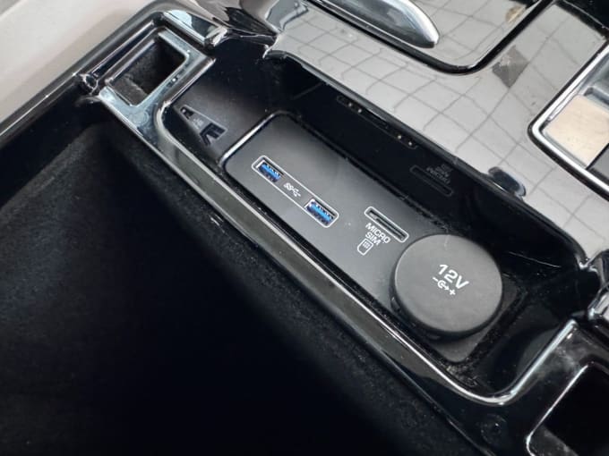 2025 Land Rover Discovery