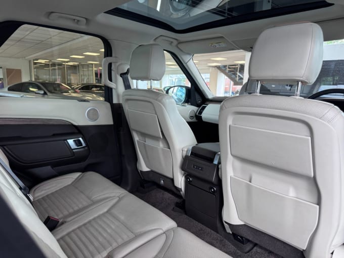 2025 Land Rover Discovery
