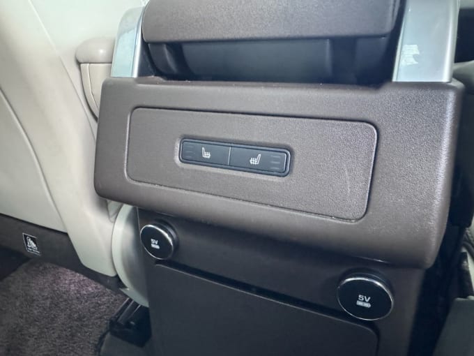 2025 Land Rover Discovery