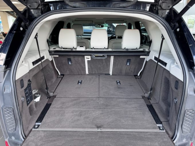 2025 Land Rover Discovery