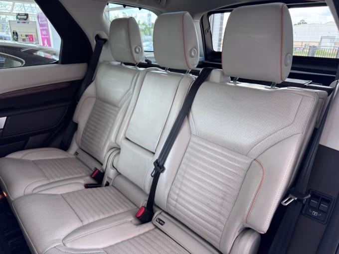 2025 Land Rover Discovery
