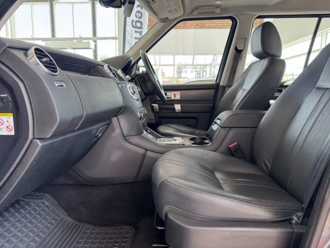 2025 Land Rover Discovery 4