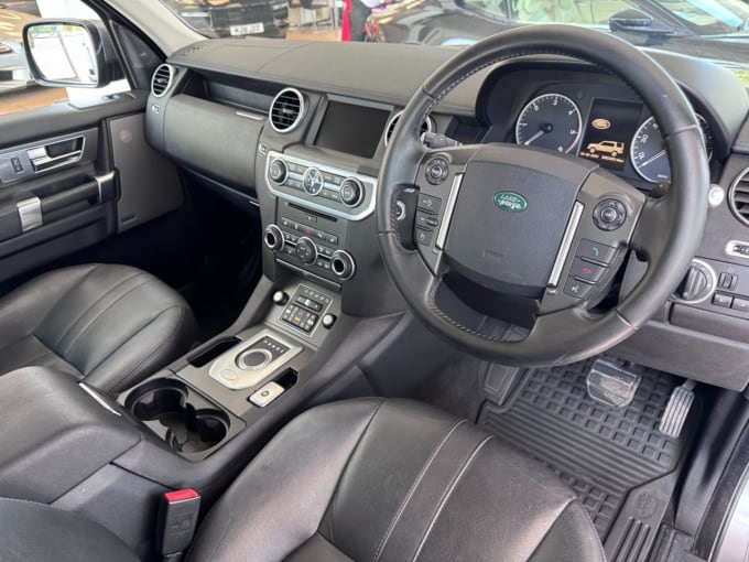 2025 Land Rover Discovery 4