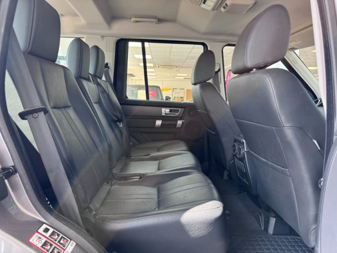 2025 Land Rover Discovery 4