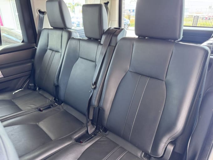 2025 Land Rover Discovery 4