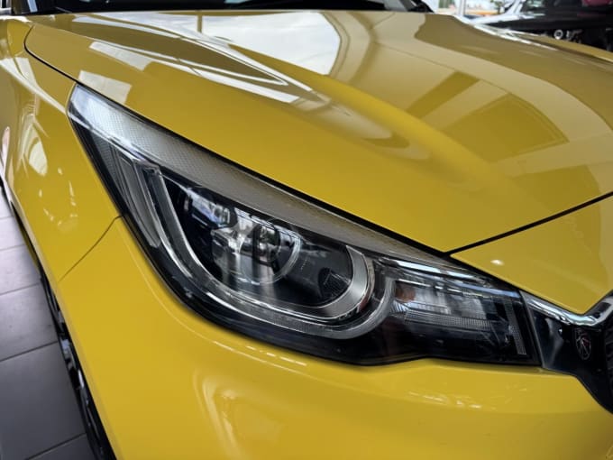 2025 Mg Mg3