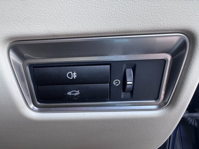 2025 Jaguar Xf