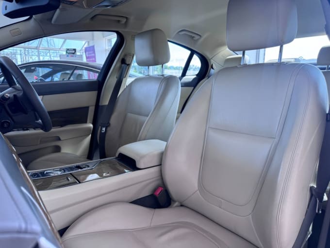 2025 Jaguar Xf