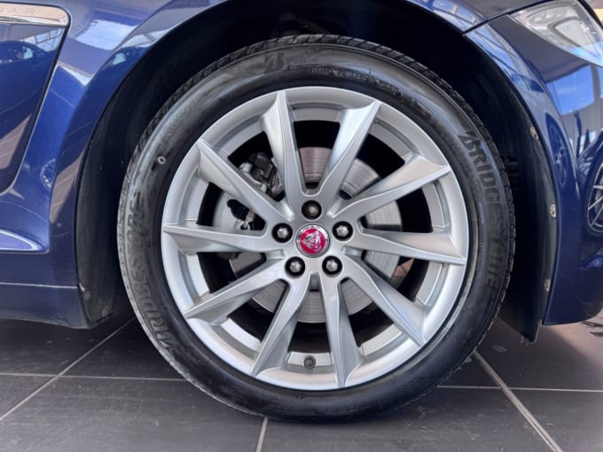 2025 Jaguar Xf
