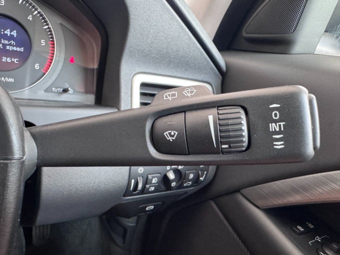 2025 Volvo V70