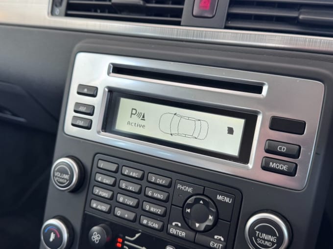2025 Volvo V70