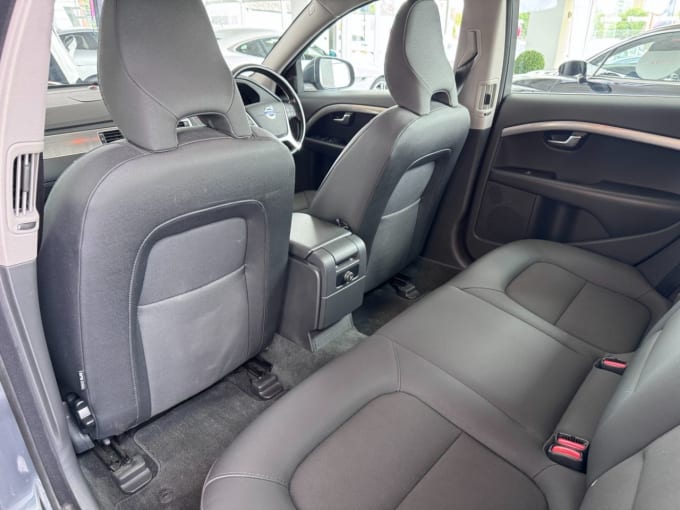 2025 Volvo V70