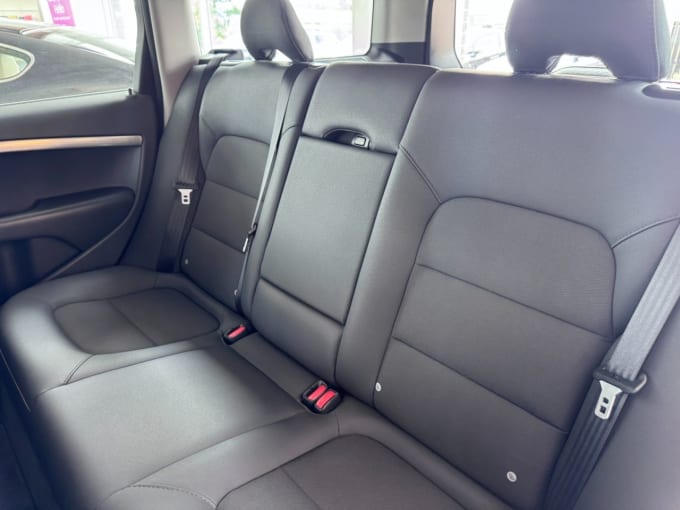 2025 Volvo V70