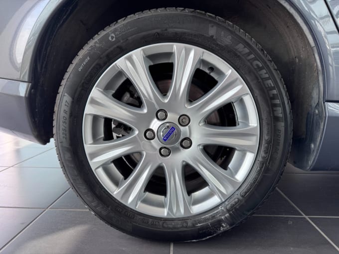 2025 Volvo V70