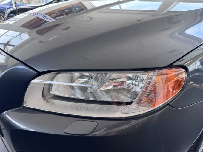 2025 Volvo V70