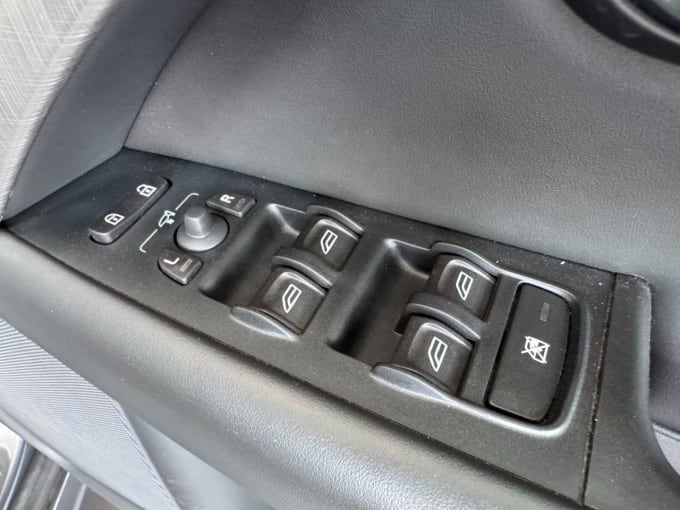 2025 Volvo V70