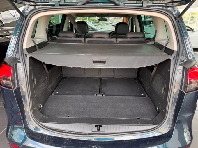 2025 Vauxhall Zafira Tourer