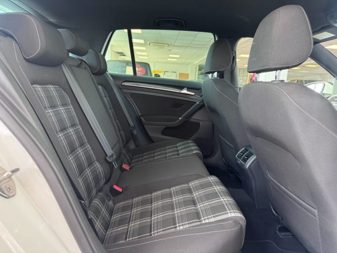 2025 Volkswagen Golf