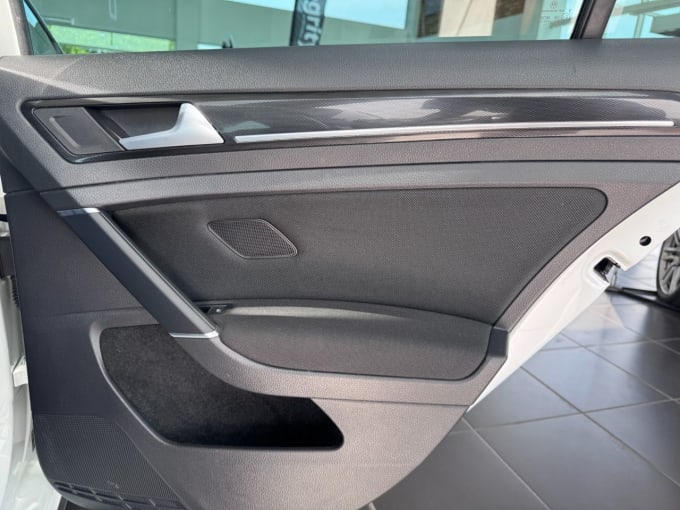 2025 Volkswagen Golf