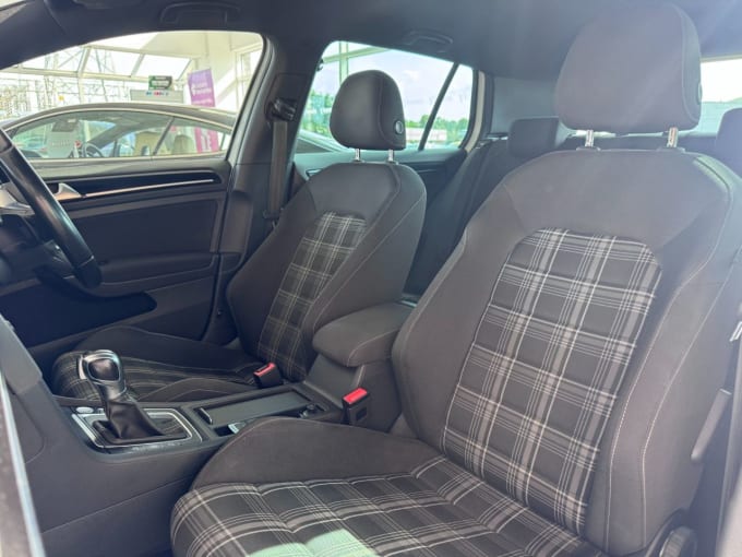 2025 Volkswagen Golf