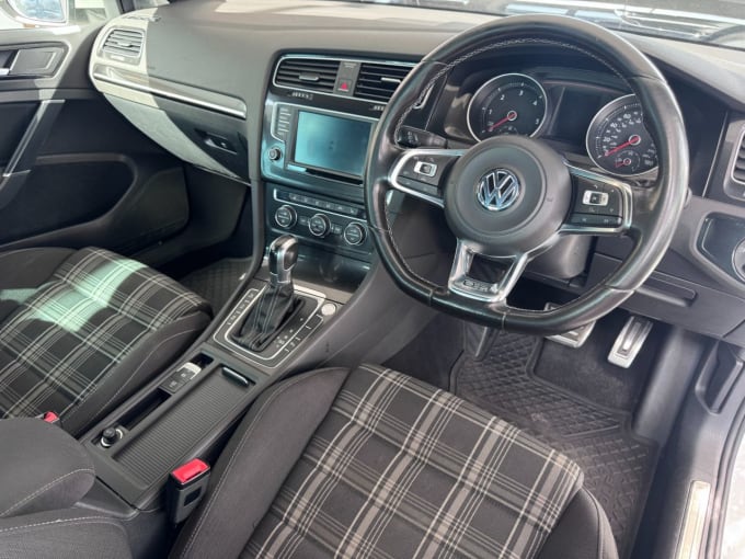 2025 Volkswagen Golf