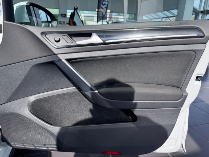 2025 Volkswagen Golf