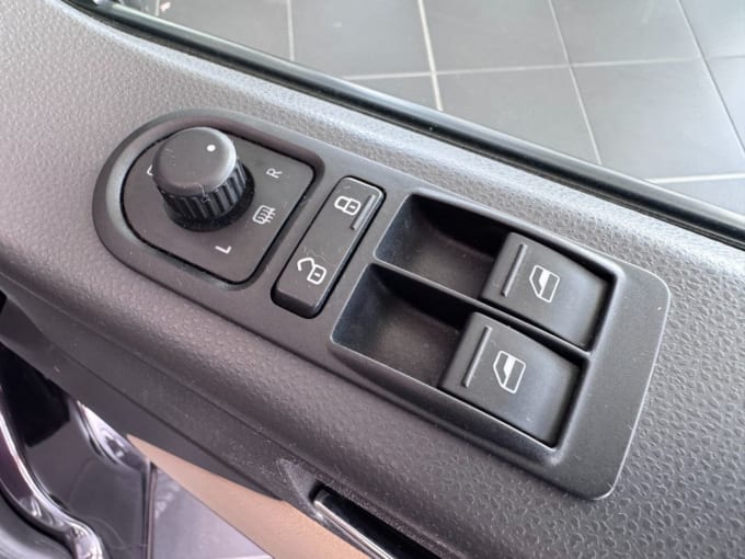 2025 Volkswagen Caravelle