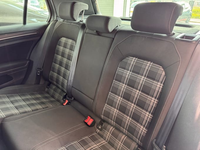 2025 Volkswagen Golf