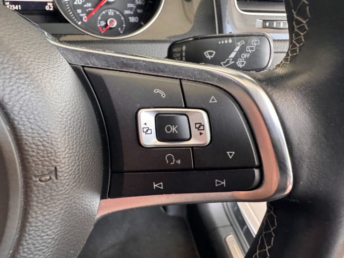 2025 Volkswagen Golf