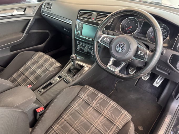 2025 Volkswagen Golf