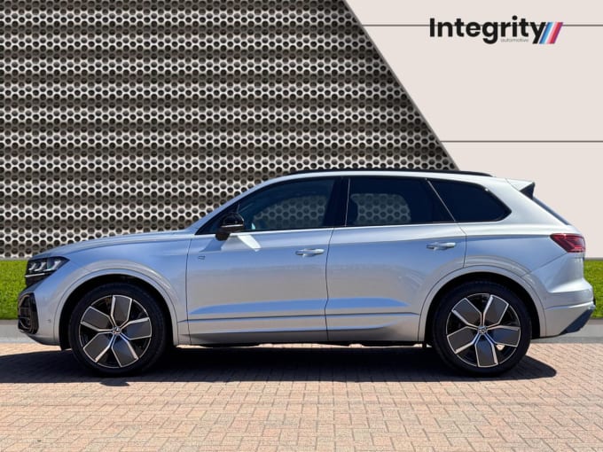 2025 Volkswagen Touareg
