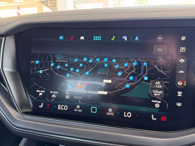 2025 Volkswagen Touareg