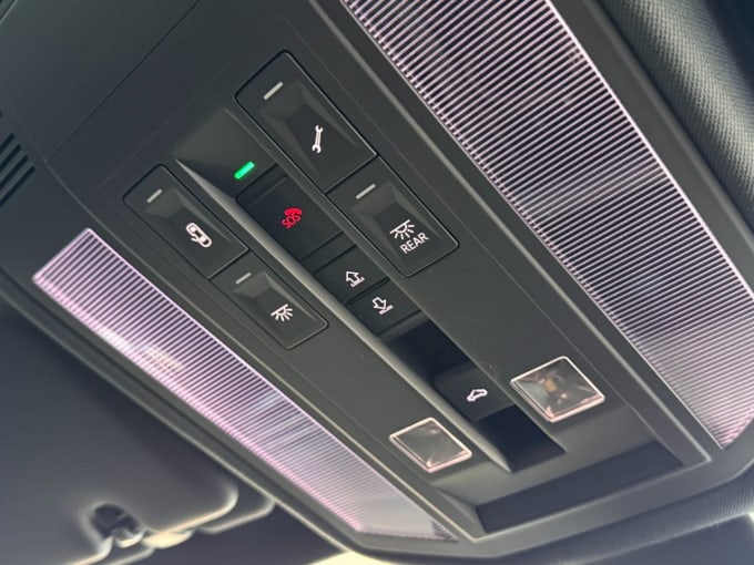 2025 Volkswagen Touareg