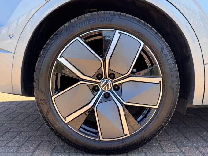 2025 Volkswagen Touareg
